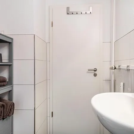 Kairos Apartment *